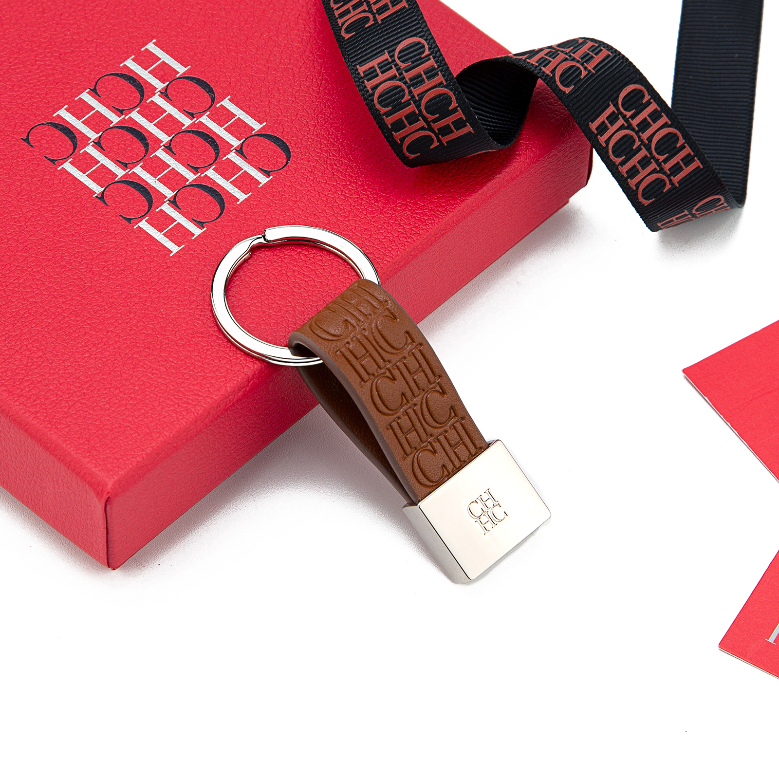 CH Embossed Monogram Leather K - Monogram Keychain Leather avaliação e preço
