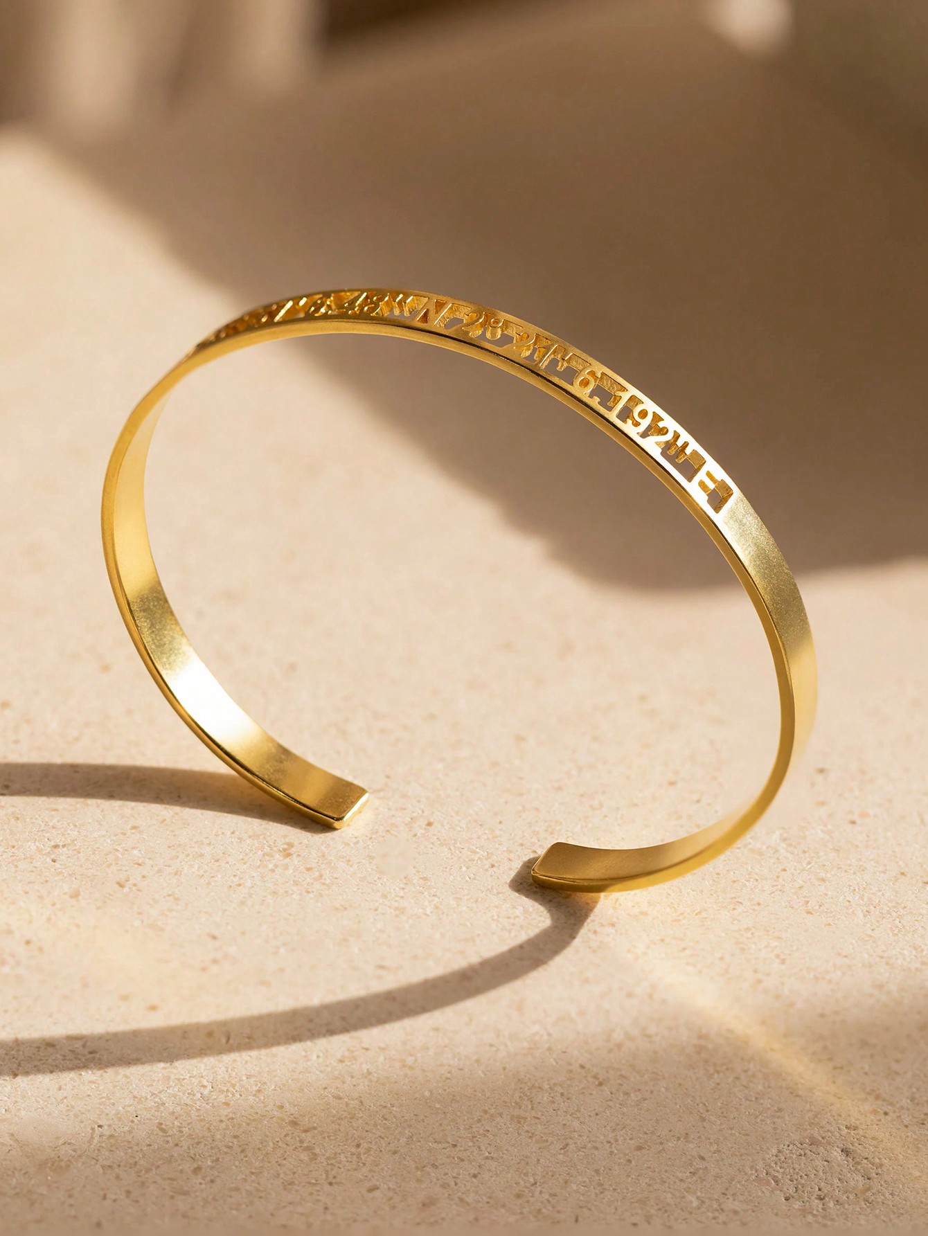 Custom Date Coordinate Roman N - Coordinates Bracelet avaliação e preço